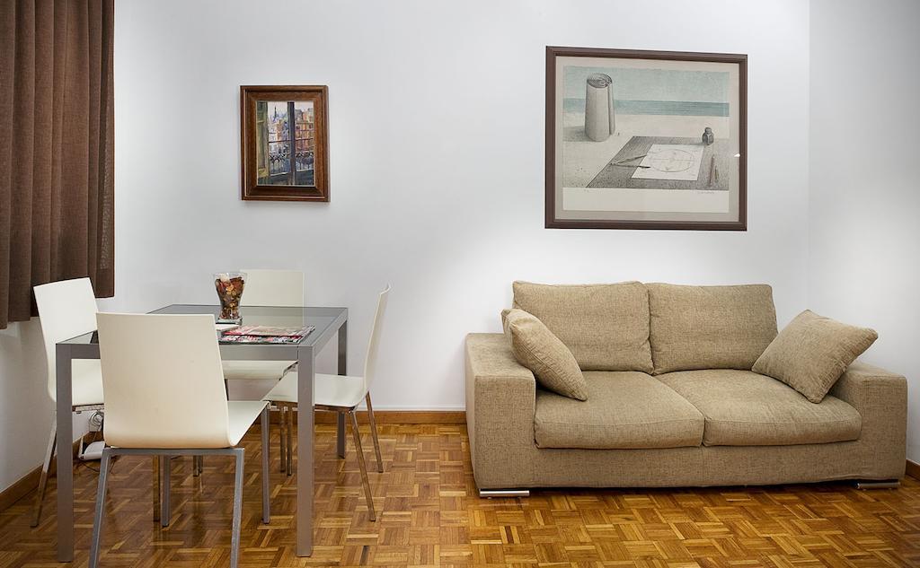 Classbedroom Gaudi Apartments 巴塞罗那 客房 照片
