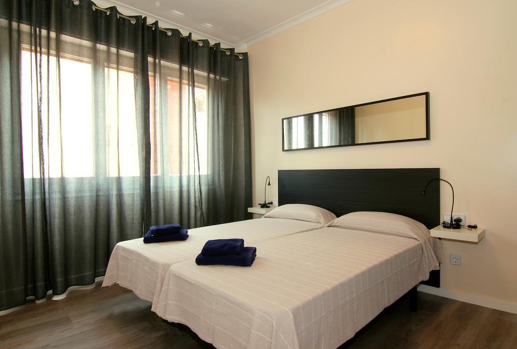 Classbedroom Gaudi Apartments 巴塞罗那 客房 照片